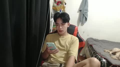 Snapshot of xluminous chatting on March 2026 02:50:02 AM MIKAEL online show from March 2026 02:50:02 AM