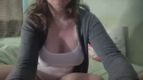 Luna online show from October 2025 04:24:01 AM