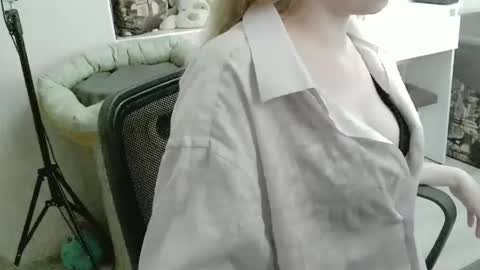 Snapshot of xmilagrosxs chatting on March 2026 01:39:01 PM xMilagrosxs online show from March 2026 01:39:01 PM