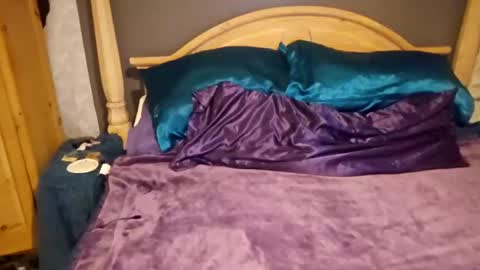 xmombodxdadbodx online show from September 2025 12:56:02 AM