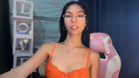 Snapshot of xmonica_cummerx chatting on October 2025 09:13:01 AM Sweet Monica online show from October 2025 09:13:01 AM