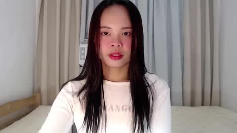 Snapshot of xo_worth_it chatting on June 2026 04:29:01 PM nathalie online show from June 2026 04:29:01 PM