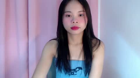 Snapshot of xo_worth_it chatting on June 2026 03:44:02 PM nathalie online show from June 2026 03:44:02 PM