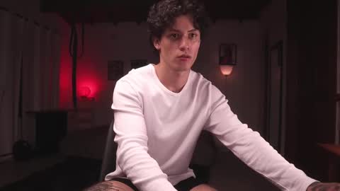 Snapshot of xomega_02 chatting on September 2025 01:05:02 AM online show from September 2025 01:05:02 AM