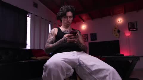 Snapshot of xomega_02 chatting on October 2025 08:05:01 PM online show from October 2025 08:05:01 PM