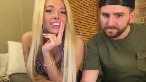 xoprincesspeachxo online show from October 2025 11:54:02 PM