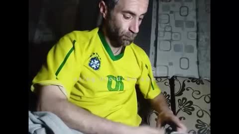 Snapshot of xploid1982 chatting on April 2026 12:02:01 AM xploid1982 online show from April 2026 12:02:01 AM