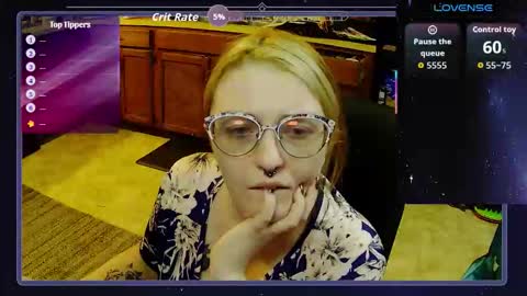 Snapshot of xravenstouchx chatting on October 2025 03:23:02 AM Raven online show from October 2025 03:23:02 AM