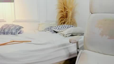 Xrystal and Danne online show from January 2025 11:35:02 PM