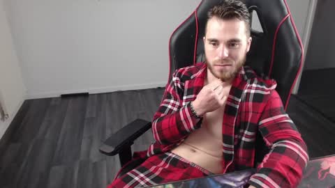 Snapshot of xtrakil chatting on December 2024 07:44:01 AM xtrakil online show from December 2024 07:44:01 AM