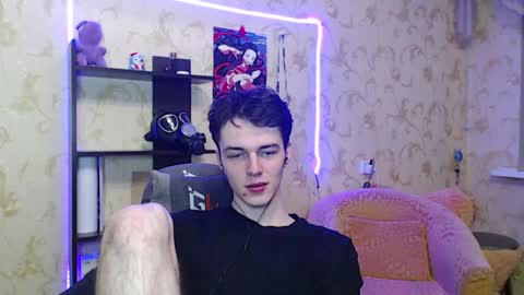 traqqq online show from January 2025 10:19:01 PM