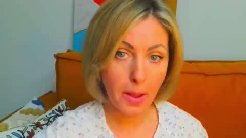 xvaleriax0 online show from February 2026 03:31:01 PM