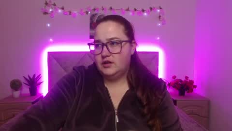 Snapshot of xx_daniella_xx chatting on April 2026 06:49:01 AM xx daniella xx online show from April 2026 06:49:01 AM