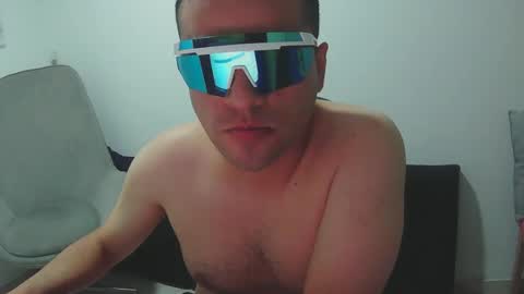 angel online show from November 2025 02:33:02 AM