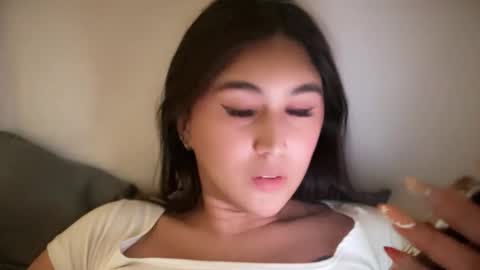 Snapshot of xxbeatrice69xx chatting on March 2026 11:17:02 AM Xxbeatrice69Xx online show from March 2026 11:17:02 AM