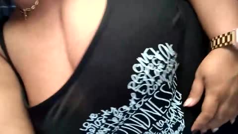 xxboobsiexx online show from October 2025 02:23:01 AM
