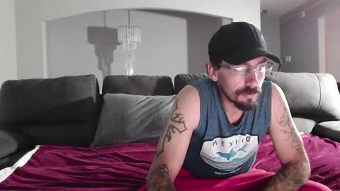 xxbradxx604 online show from September 2025 02:22:02 PM