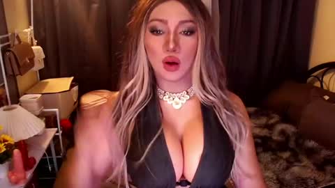 Snapshot of xxcinddyxx chatting on May 2026 11:04:01 AM cinddy online show from May 2026 11:04:01 AM