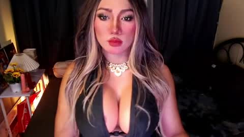 Snapshot of xxcinddyxx chatting on May 2026 08:42:01 AM cinddy online show from May 2026 08:42:01 AM