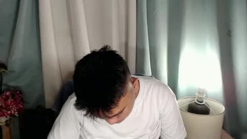 Snapshot of xxhotloyd_cummerx chatting on December 2024 05:41:02 PM Loyd online show from December 2024 05:41:02 PM