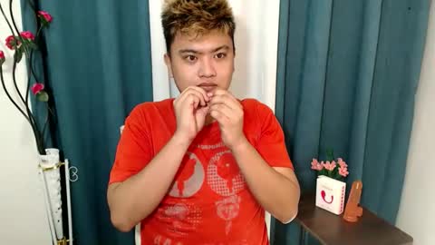 Loyd online show from December 2025 04:22:01 PM