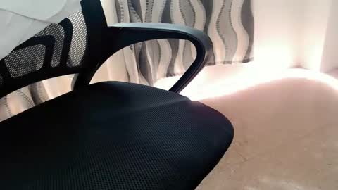 Loyd online show from March 2026 12:34:02 AM