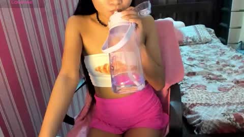 Snapshot of xxkayjeanxx chatting on February 2026 10:44:02 AM Aya online show from February 2026 10:44:02 AM