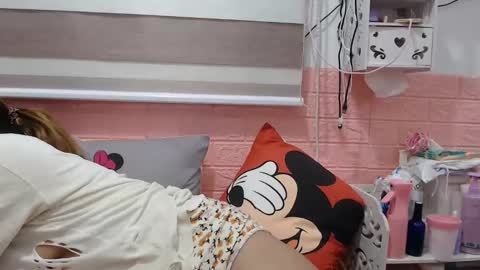 Snapshot of xxkryzelxx chatting on December 2024 06:00:02 PM Dhel online show from December 2024 06:00:02 PM