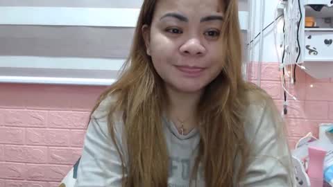 Snapshot of xxkryzelxx chatting on January 2025 04:19:02 PM Dhel online show from January 2025 04:19:02 PM