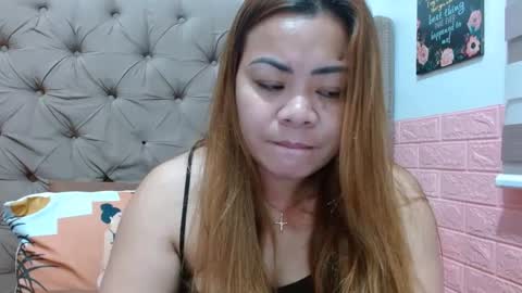 Snapshot of xxkryzelxx chatting on March 2025 04:44:02 PM Dhel online show from March 2025 04:44:02 PM