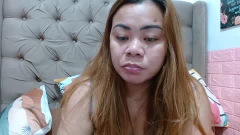 Snapshot of xxkryzelxx chatting on March 2025 05:57:02 PM Dhel online show from March 2025 05:57:02 PM