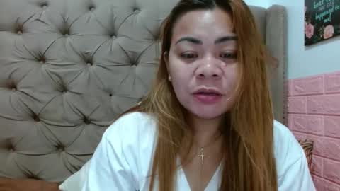 Snapshot of xxkryzelxx chatting on March 2025 05:49:01 PM Dhel online show from March 2025 05:49:01 PM