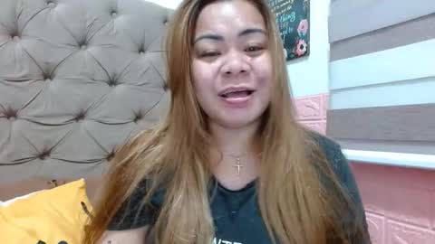 Snapshot of xxkryzelxx chatting on October 2025 05:14:02 PM Dhel online show from October 2025 05:14:02 PM