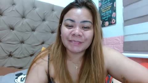 Snapshot of xxkryzelxx chatting on November 2025 02:28:01 PM Dhel online show from November 2025 02:28:01 PM