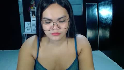 Snapshot of xxkylie_smithxx chatting on October 2025 06:56:01 PM Kylie Smith online show from October 2025 06:56:01 PM