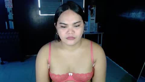 Snapshot of xxkylie_smithxx chatting on November 2025 05:18:02 AM Kylie Smith online show from November 2025 05:18:02 AM