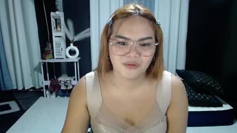 Snapshot of xxkylie_smithxx chatting on December 2025 11:27:02 AM Kylie Smith online show from December 2025 11:27:02 AM