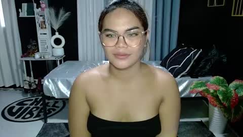 Snapshot of xxkylie_smithxx chatting on June 2026 02:53:01 AM Kylie Smith online show from June 2026 02:53:01 AM