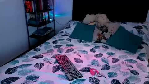 Snapshot of xxmaggieeexx chatting on April 2026 07:40:02 PM mag online show from April 2026 07:40:02 PM