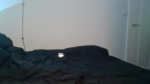 Tonnny online show from November 2025 09:57:02 PM