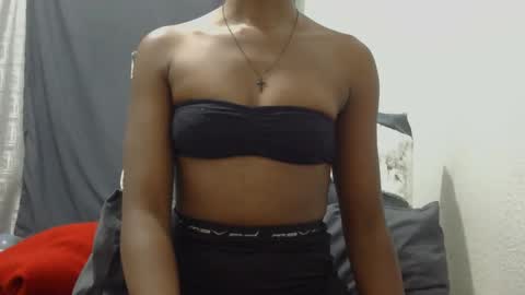 xxsexytalia28 online show from February 2025 07:05:02 PM