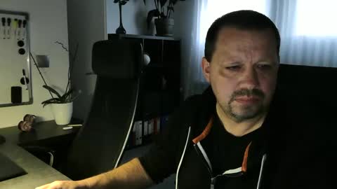 Snapshot of xxstrikerxx chatting on October 2025 06:28:01 AM Eddi online show from October 2025 06:28:01 AM