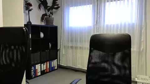 Snapshot of xxstrikerxx chatting on October 2025 06:37:02 AM Eddi online show from October 2025 06:37:02 AM