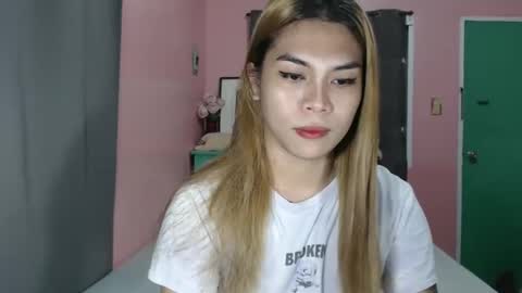 xxstunningmichxx online show from December 2024 07:54:01 PM