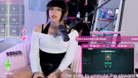 Muse n Poppy online show from January 2026 10:47:01 PM