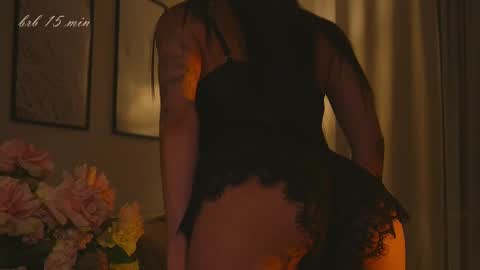 Snapshot of xxx_sunset chatting on October 2025 10:24:02 AM Molly online show from October 2025 10:24:02 AM