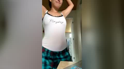 Lola online show from June 2026 01:23:02 PM