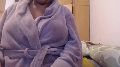 Ayanda online show from February 2025 03:06:01 PM