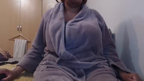 Ayanda online show from March 2025 08:07:02 PM