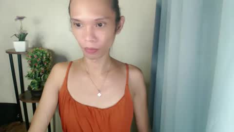 Snapshot of xxxfuckgirlyumsxxx chatting on May 2026 09:59:01 AM Your Princess Yums online show from May 2026 09:59:01 AM
